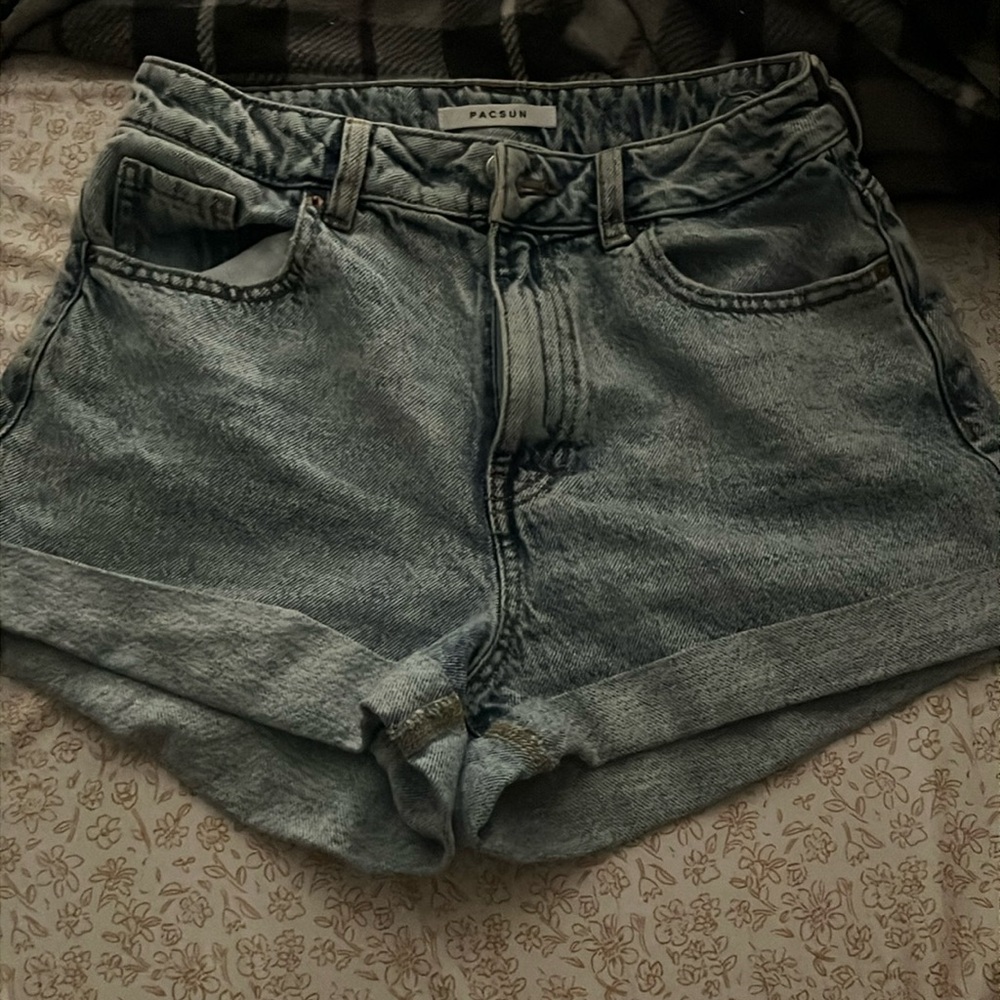 Pacsun Light Wash Shorts